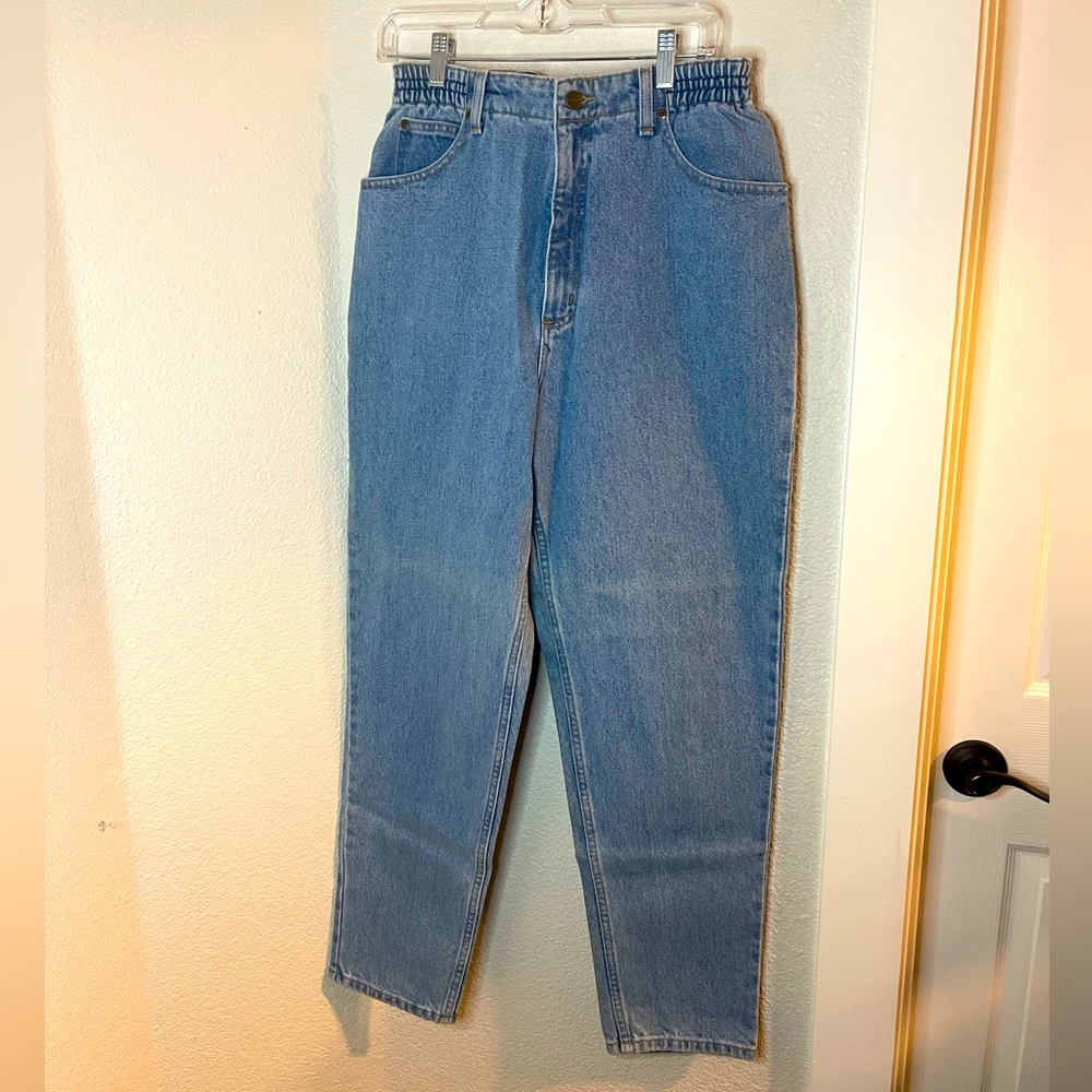 NWT LL Bean Relaxed Fit Jeans Size 12 Regular Medium Wash